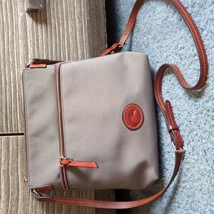 🍒Dooney & Bourke Bag